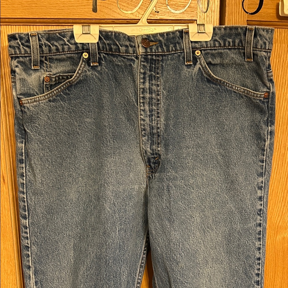 Levi's Relaxed Fit Blue Jeans for Men - Picture 2 of 8